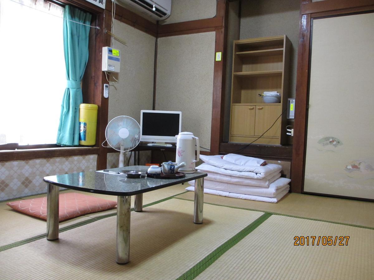 Yokoso Ryokan Беппу Екстер'єр фото